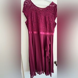 Miusol Women’s Plus size Ruffle Floral Lace A-Line Cocktail Dress in Wine